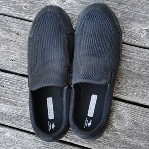 Mens Athletic Works gmGrampa black memory form slip ons. Size 13.